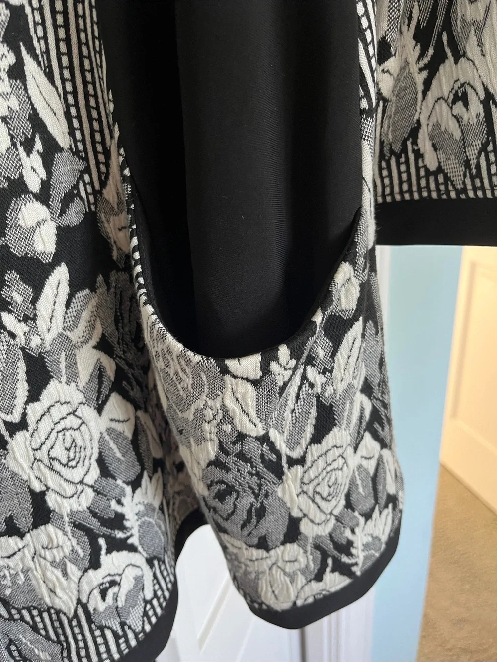 EUC Joseph Ribkoff Black and White Floral Jacket - Picture 4 of 7